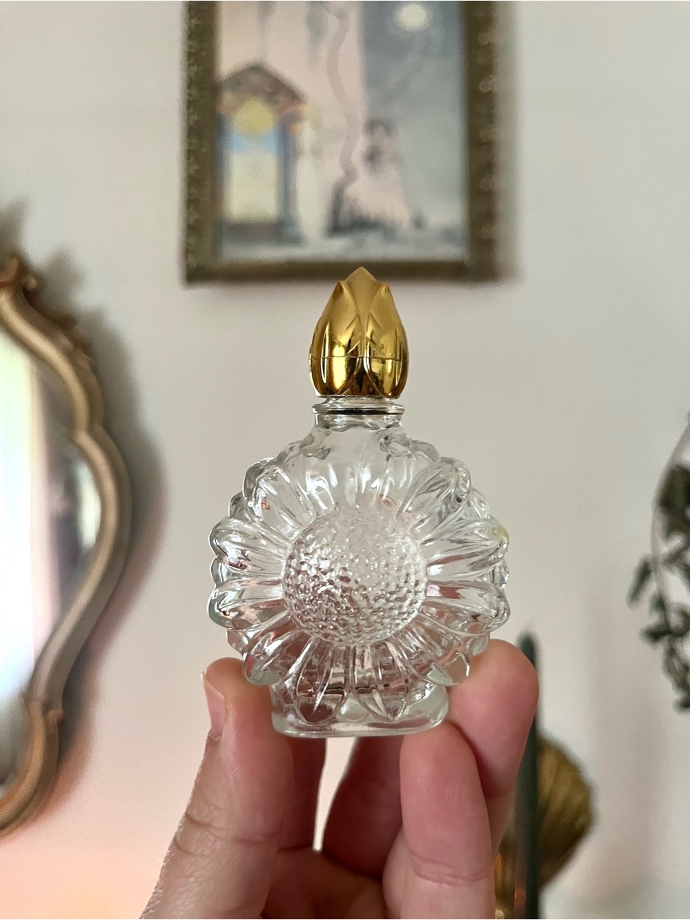 Avon 1970’s Sun Blossom Perfume Bottle 3”